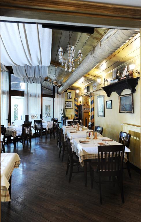 Garni Hotel Azur 류블랴나 외부 사진