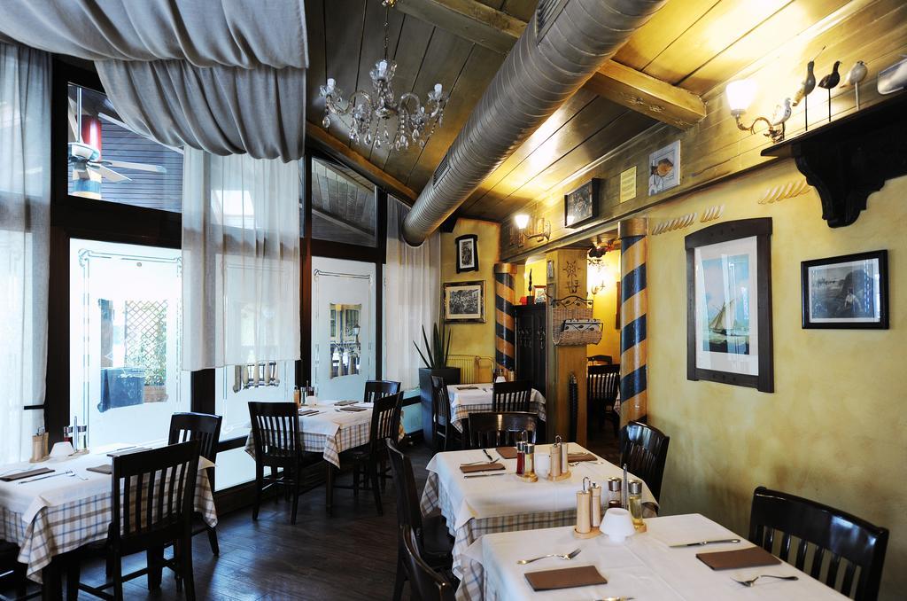 Garni Hotel Azur 류블랴나 외부 사진