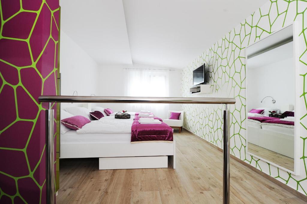 Garni Hotel Azur 류블랴나 객실 사진