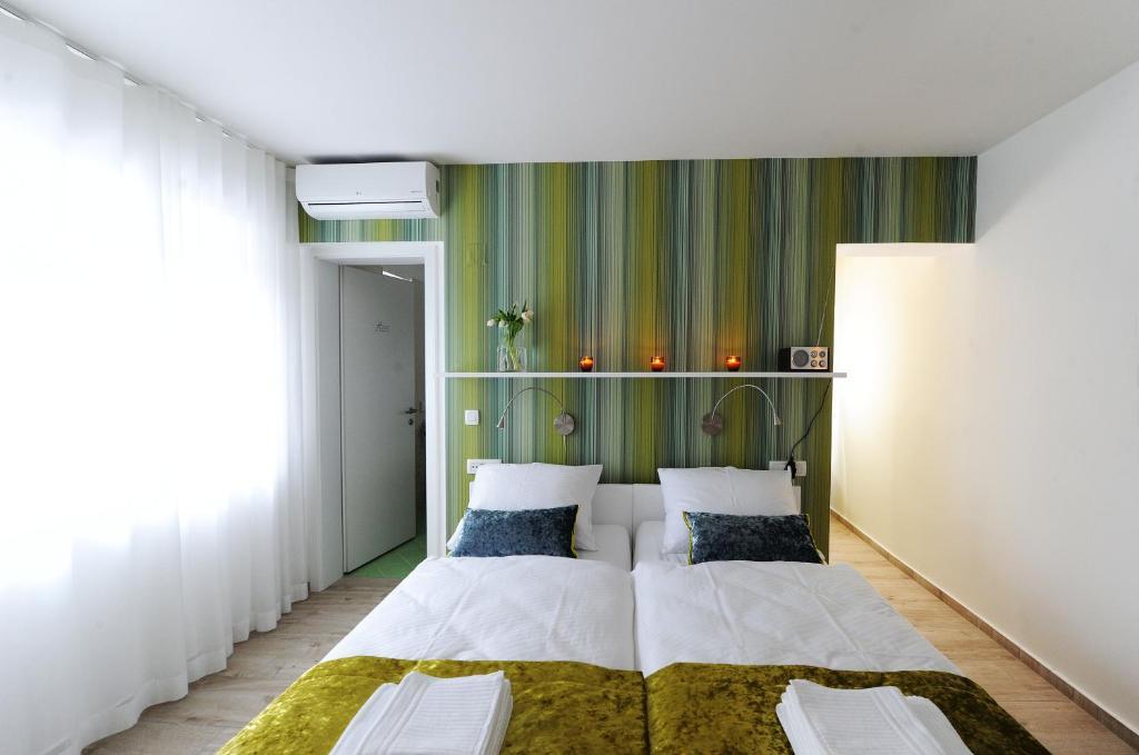 Garni Hotel Azur 류블랴나 객실 사진