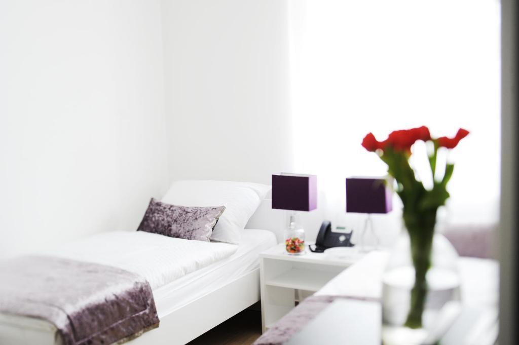 Garni Hotel Azur 류블랴나 객실 사진