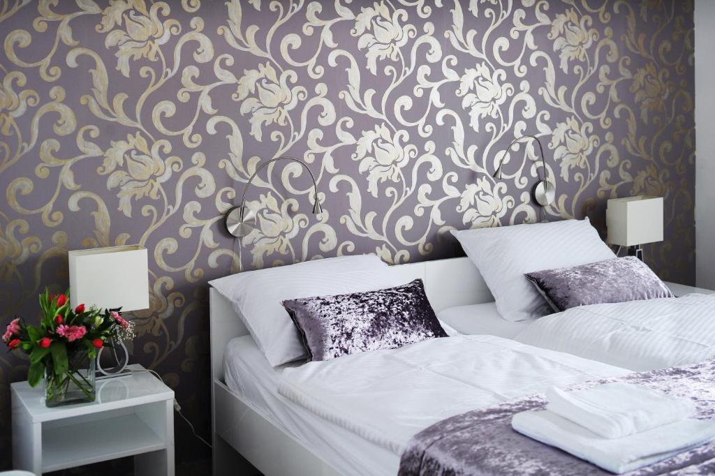 Garni Hotel Azur 류블랴나 객실 사진